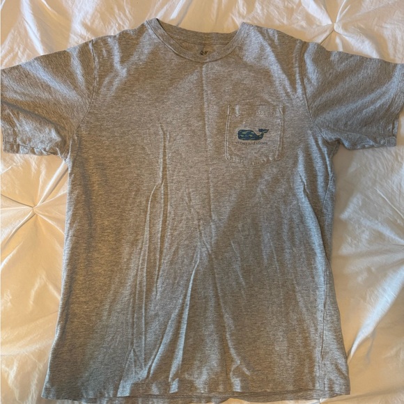 Vineyard Vines Gray T-Shirt with Whale Logo youth size large - Picture 2 of 4